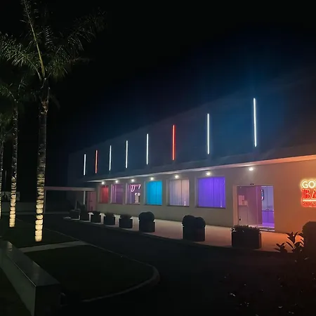 Rednyx Hotel